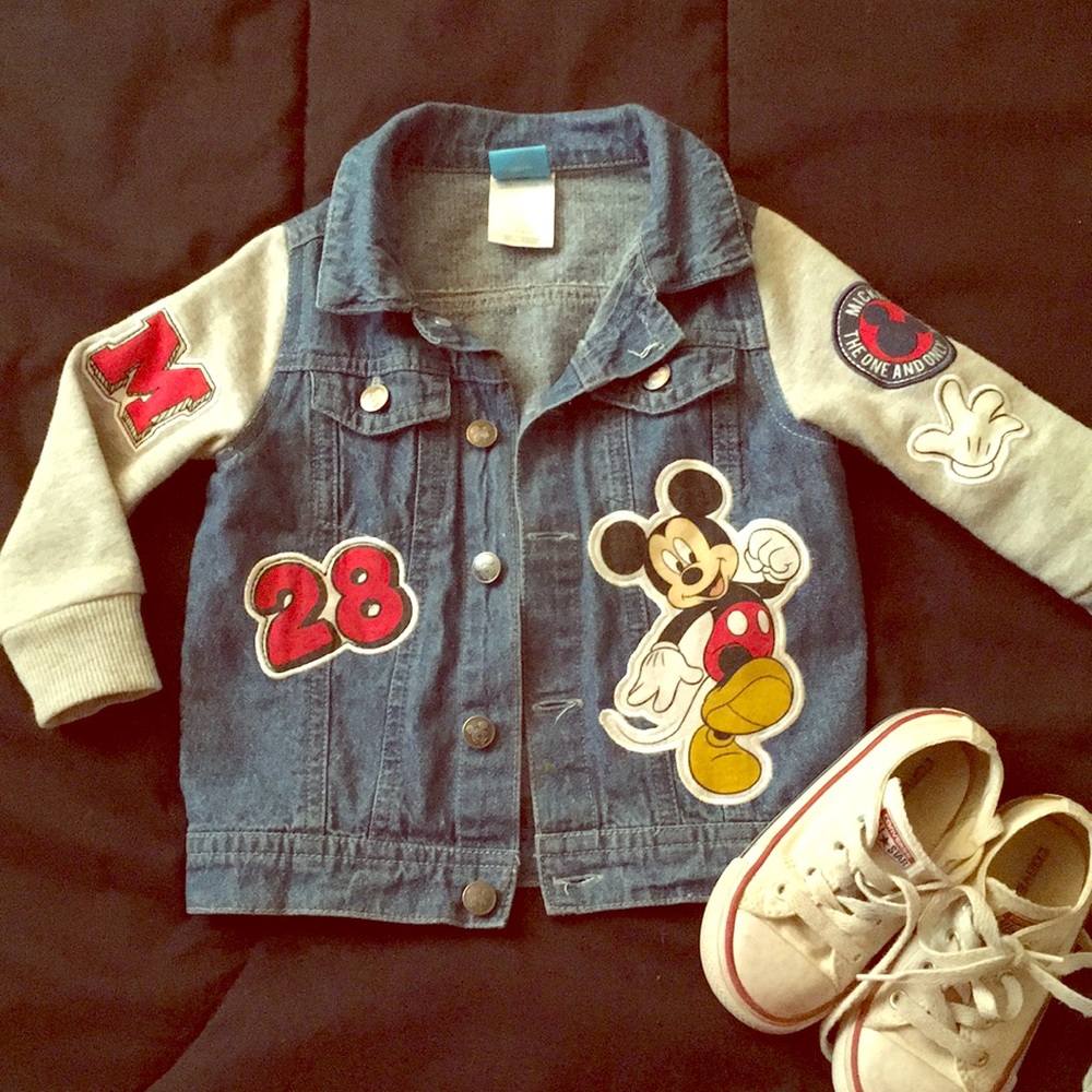 Mickey Mouse jean jacket💙🖤❤️
